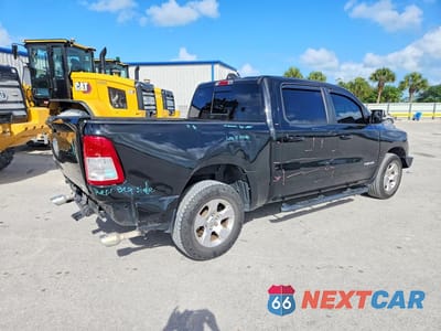 Trzecie zdjęcie samochodu z tyłu: 2021 RAM 1500 BIG HORN VIN:1C6RREFT2MN574269 - miniatura