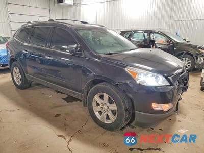 Czwarte zdjęcie samochodu z boku: 2011 CHEVROLET TRAVERSE LT VIN:1GNKVGEDXBJ405902 - miniatura