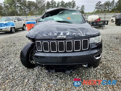Piąte zdjęcie samochodu w środku: 2021 JEEP GRAND CHEROKEE LAREDO VIN:1C4RJEAG7MC625383 - miniatura