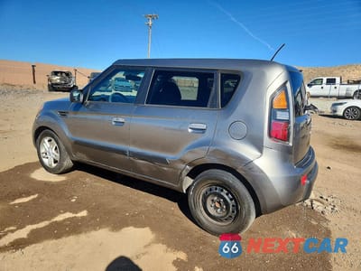 Drugie zdjęcie samochodu z przodu: 2010 KIA SOUL + VIN:KNDJT2A22A7060667 - miniatura