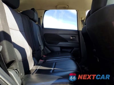 Zdjęcie 11 z 12 samochodu: 2014 MITSUBISHI OUTLANDER ES VIN:JA4AD2A34EZ006717 - miniatura