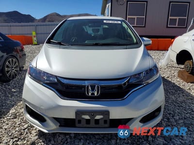 Piąte zdjęcie samochodu w środku: 2020 HONDA FIT LX VIN:3HGGK5H48LM715883 - miniatura
