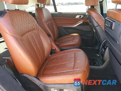 Zdjęcie 11 z 14 samochodu: 2020 BMW X7 XDRIVE40I VIN:5UXCW2C03L9B20329 - miniatura