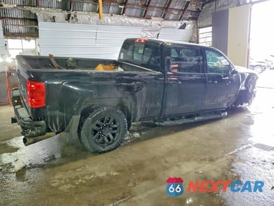 Trzecie zdjęcie samochodu z tyłu: 2017 CHEVROLET SILVERADO K2500 HEAVY DUTY LTZ VIN:1GC1KWEY6HF238413 - miniatura