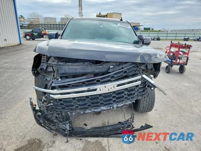 Piąte zdjęcie samochodu w środku: 2022 CHEVROLET TAHOE C1500 VIN:1GNSCLED2NR245504 - miniatura