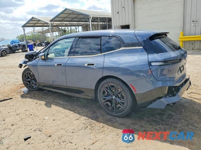 Drugie zdjęcie samochodu z przodu: 2023 BMW IX M60 VIN:WB533CF08PCM92388 - miniatura