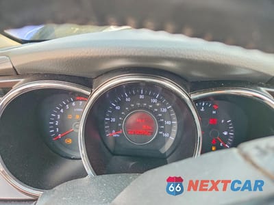 Zdjęcie 9 z 13 samochodu: 2011 KIA OPTIMA EX VIN:KNAGN4A79B5084681 - miniatura