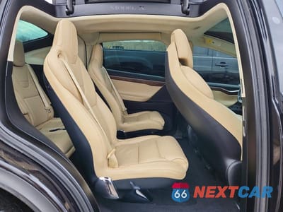 Zdjęcie 11 z 14 samochodu: 2017 TESLA MODEL X VIN:5YJXCBE40HF051766 - miniatura