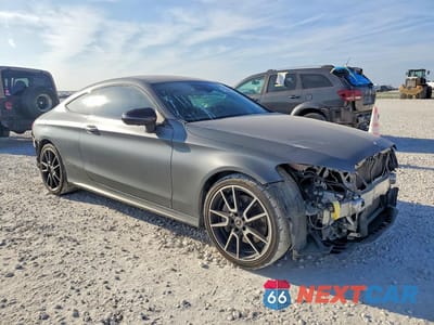 Czwarte zdjęcie samochodu z boku: 2022 MERCEDES-BENZ C 300 VIN:W1KWJ8DB1NG109699 - miniatura