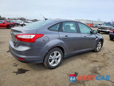 Trzecie zdjęcie samochodu z tyłu: 2013 FORD FOCUS SE VIN:1FADP3F23DL203031 - miniatura