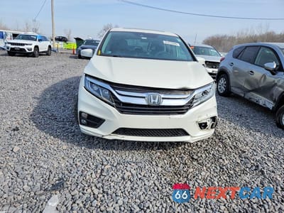Piąte zdjęcie samochodu w środku: 2018 HONDA ODYSSEY EXL VIN:5FNRL6H74JB100995 - miniatura