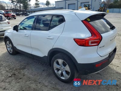Drugie zdjęcie samochodu z przodu: 2020 VOLVO XC40 T4 MOMENTUM VIN:YV4AC2HK8L2264988 - miniatura