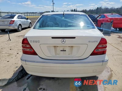 Zdjęcie 6 z 12 samochodu: 2004 MERCEDES-BENZ C 320 4MATIC VIN:WDBRF84J64F457033 - miniatura