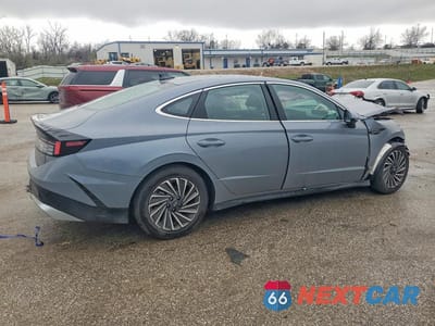 Trzecie zdjęcie samochodu z tyłu: 2024 HYUNDAI SONATA HYBRID SEL VIN:KMHL34JJ0RA094239 - miniatura