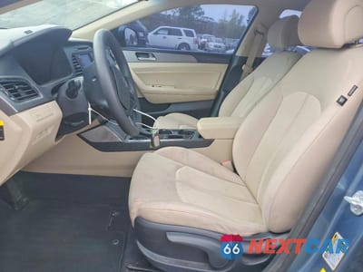 Zdjęcie 7 z 11 samochodu: 2016 HYUNDAI SONATA HYBRID SE VIN:KMHE24L1XGA016315 - miniatura