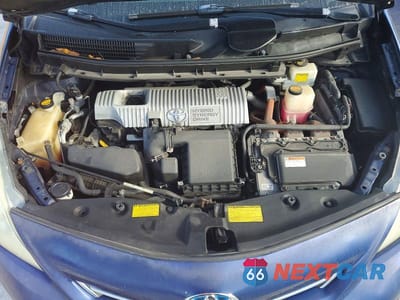 Zdjęcie 11 z 12 samochodu: 2013 TOYOTA PRIUS V TWO VIN:JTDZN3EU9D3219114 - miniatura