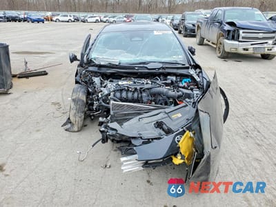 Piąte zdjęcie samochodu w środku: 2025 TOYOTA PRIUS LE VIN:JTDACAAU7S3062144 - miniatura