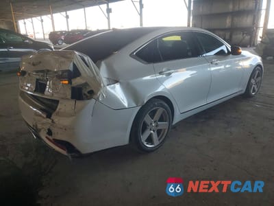 Trzecie zdjęcie samochodu z tyłu: 2018 GENESIS G80 3.8 VIN:KMHGN4JE1JU285251 - miniatura