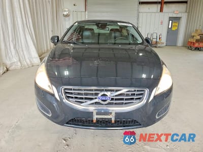Piąte zdjęcie samochodu w środku: 2013 VOLVO S60 T5 VIN:YV1612FH6D2205939 - miniatura