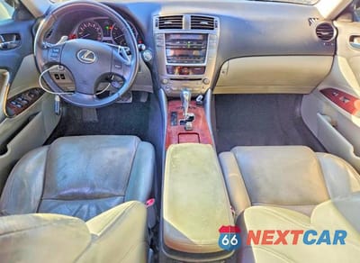 Zdjęcie 8 z 12 samochodu: 2008 LEXUS IS 250 VIN:JTHBK262182071181 - miniatura
