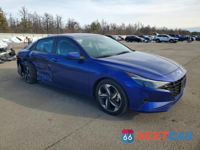 Czwarte zdjęcie samochodu z boku: 2023 HYUNDAI ELANTRA SEL VIN:5NPLS4AG4PH098845 - miniatura