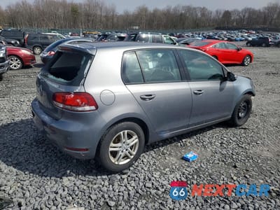 Trzecie zdjęcie samochodu z tyłu: 2010 VOLKSWAGEN GOLF VIN:WVWDB9AJ0AW216453 - miniatura