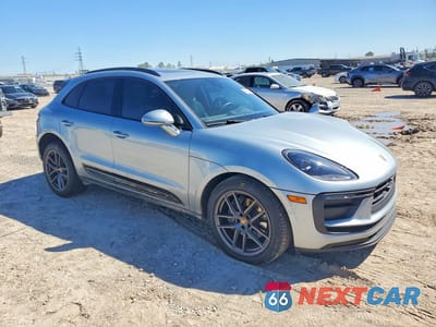 Czwarte zdjęcie samochodu z boku: 2025 PORSCHE MACAN BASE VIN:WP1AA2A54SLB13215 - miniatura