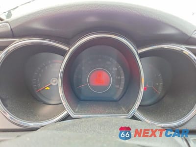 Zdjęcie 9 z 12 samochodu: 2013 KIA OPTIMA EX VIN:5XXGN4A72DG248824 - miniatura
