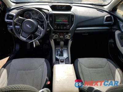 Zdjęcie 8 z 13 samochodu: 2021 SUBARU FORESTER PREMIUM VIN:JF2SKAJC2MH515222 - miniatura