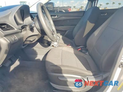Zdjęcie 7 z 12 samochodu: 2019 HYUNDAI ACCENT SE VIN:3KPC24A30KE042573 - miniatura