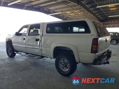 Drugie zdjęcie samochodu z przodu: 2005 GMC SIERRA K2500 HEAVY DUTY VIN:1GTHK23245F804666 - miniatura
