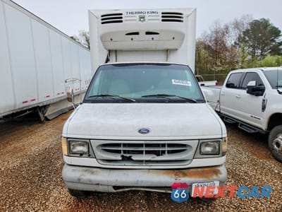 Piąte zdjęcie samochodu w środku: 1999 FORD ECONOLINE E350 SUPER DUTY COMMERCIAL CUTAWAY VAN VIN:1FDVE37F1XHC25459 - miniatura