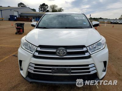 Piąte zdjęcie samochodu w środku: 2018 TOYOTA HIGHLANDER XLE VIN:5TDKZRFH7JS533669 - miniatura