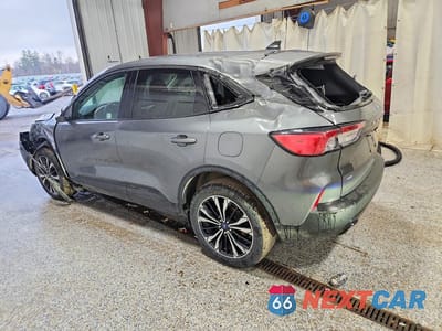 Drugie zdjęcie samochodu z przodu: 2022 FORD ESCAPE SE VIN:1FMCU9G64NUA83265 - miniatura