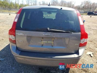 Zdjęcie 6 z 12 samochodu: 2005 VOLVO V50 2.4I VIN:YV1MW382952077768 - miniatura