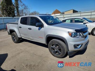 Czwarte zdjęcie samochodu z boku: 2016 CHEVROLET COLORADO LT VIN:1GCGTCE33G1339205 - miniatura