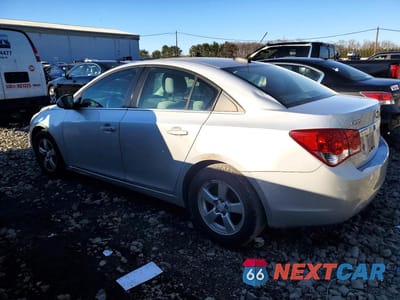 Drugie zdjęcie samochodu z przodu: 2016 CHEV CRUZE VIN:1G1PE5SBXG7103089 - miniatura