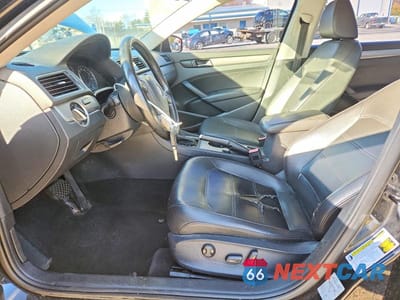 Zdjęcie 7 z 12 samochodu: 2014 VOLKSWAGEN PASSAT SE VIN:1VWBT7A30EC067914 - miniatura