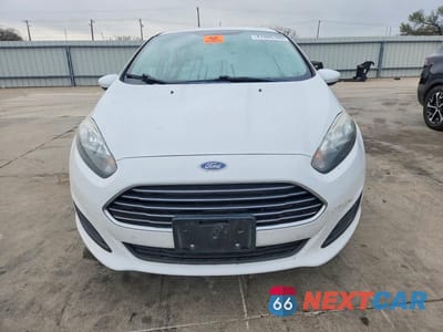 Piąte zdjęcie samochodu w środku: 2019 FORD FIESTA SE VIN:3FADP4BJ5KM147527 - miniatura