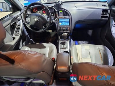 Zdjęcie 8 z 12 samochodu: 2005 HYUNDAI ELANTRA GLS VIN:KMHDN46D25U019911 - miniatura