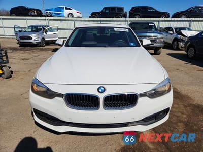 Piąte zdjęcie samochodu w środku: 2016 BMW 320 XI VIN:WBA8E5G56GNU21783 - miniatura