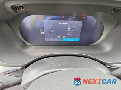Zdjęcie 9 z 14 samochodu: 2025 VOLVO XC60 PLUS VIN:YV4M12RC3S1112681 - miniatura