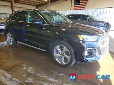 Czwarte zdjęcie samochodu z boku: 2023 AUDI Q5 PREMIUM PLUS 45 VIN:WA1EAAFY1P2025259 - miniatura