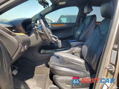 Zdjęcie 7 z 13 samochodu: 2016 LINCOLN MKC SELECT VIN:5LMCJ2C99GUJ24621 - miniatura