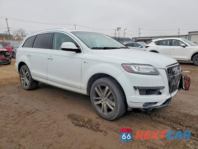 Czwarte zdjęcie samochodu z boku: 2014 AUDI Q7 PREMIUM PLUS VIN:WA1LGAFE1ED018258 - miniatura