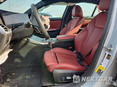 Zdjęcie 7 z 12 samochodu: 2023 BMW 330E VIN:3MW39FF03P8C97629 - miniatura