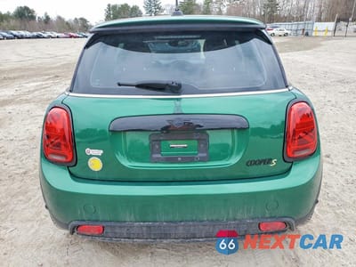 Zdjęcie 6 z 11 samochodu: 2023 MINI COOPER SE VIN:WMW13DJ09P2T83465 - miniatura