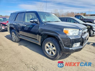 Czwarte zdjęcie samochodu z boku: 2011 TOYOTA 4RUNNER SR5 VIN:JTEBU5JR8B5036852 - miniatura