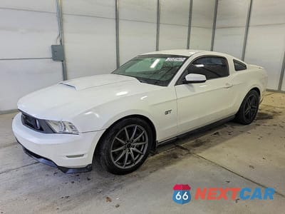 2010 FORD MUSTANG GT 1ZVBP8CH2A5158930 - główne zdjęcie licytacji z USA - miniatura