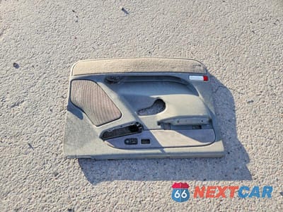 Zdjęcie 12 z 13 samochodu: 2002 CHEVROLET SILVERADO K1500 VIN:2GCEK19T921114735 - miniatura